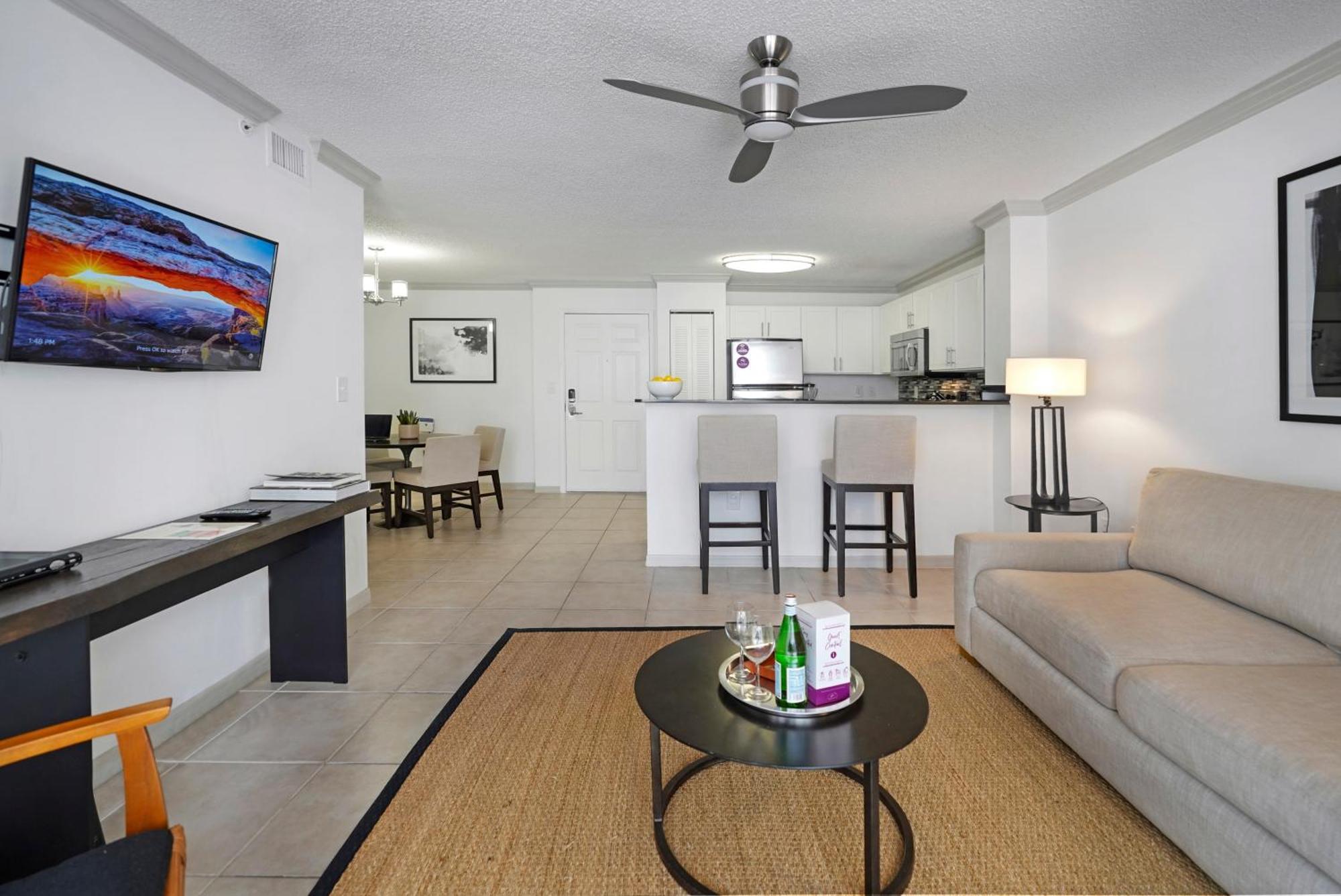 Appartement Stylish Modern At Gables Grand Plaza In *