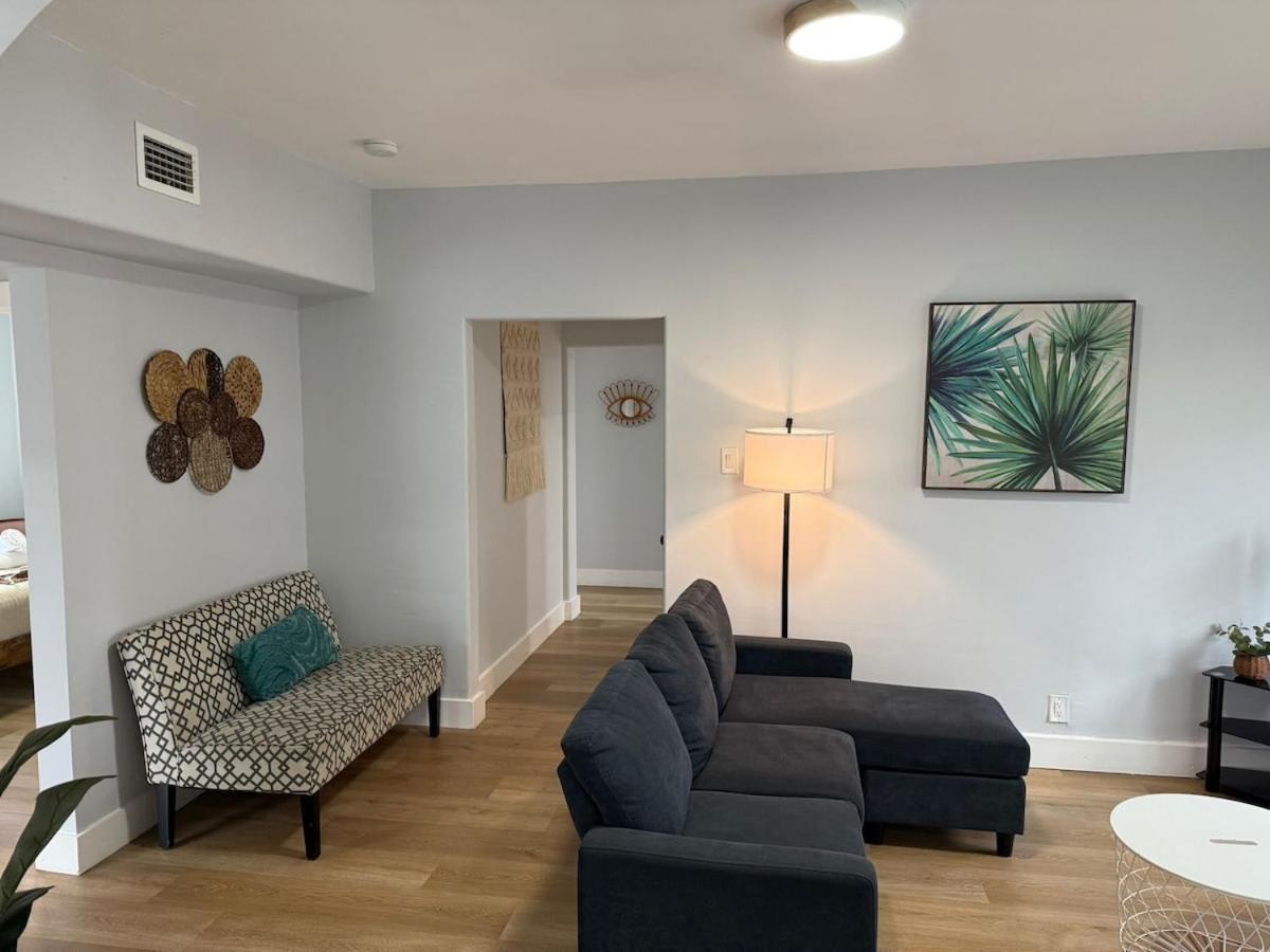 Apartment Stylish Homey 4bedroom With Outdoor Pool *
