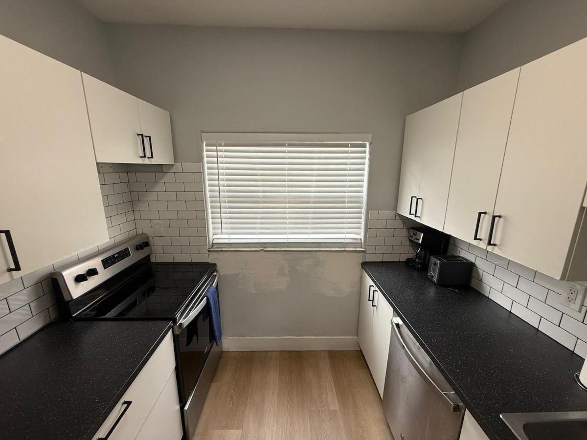 Apartment Stylish Homey 4bedroom With Outdoor Pool