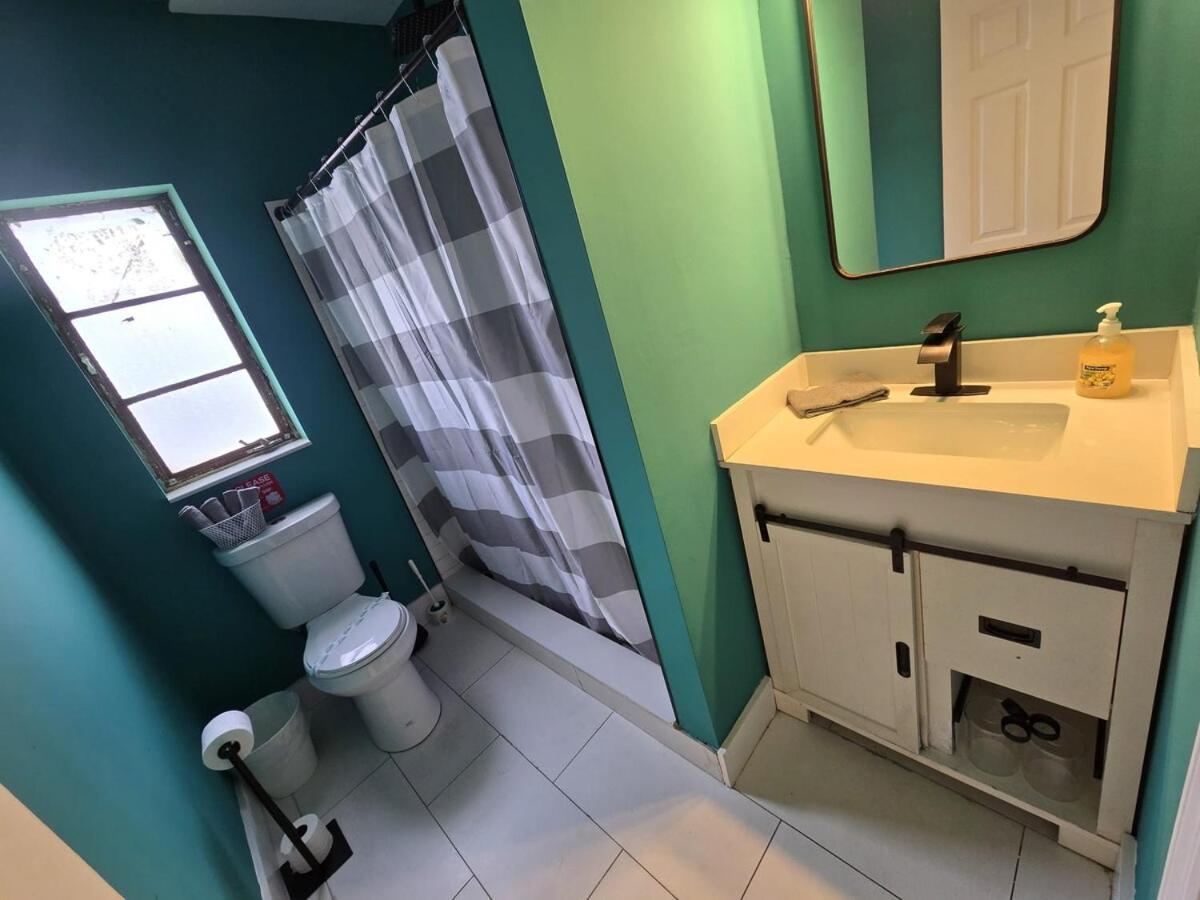 Apartment Vibrant Cuban-style Cozy For 6 Guests! Miami