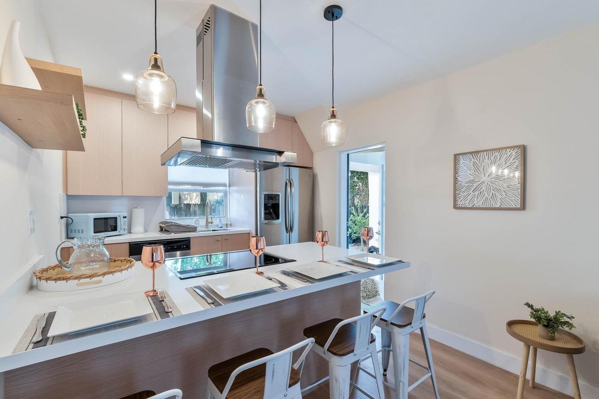 Holiday home Casa Bellini 3bd, Bbq Sleeps 6, Near Brickell *