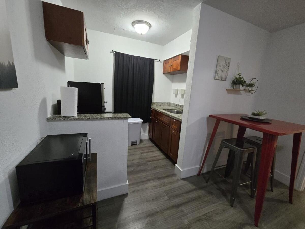 Cozy Place Near Design District - 3 * Miami