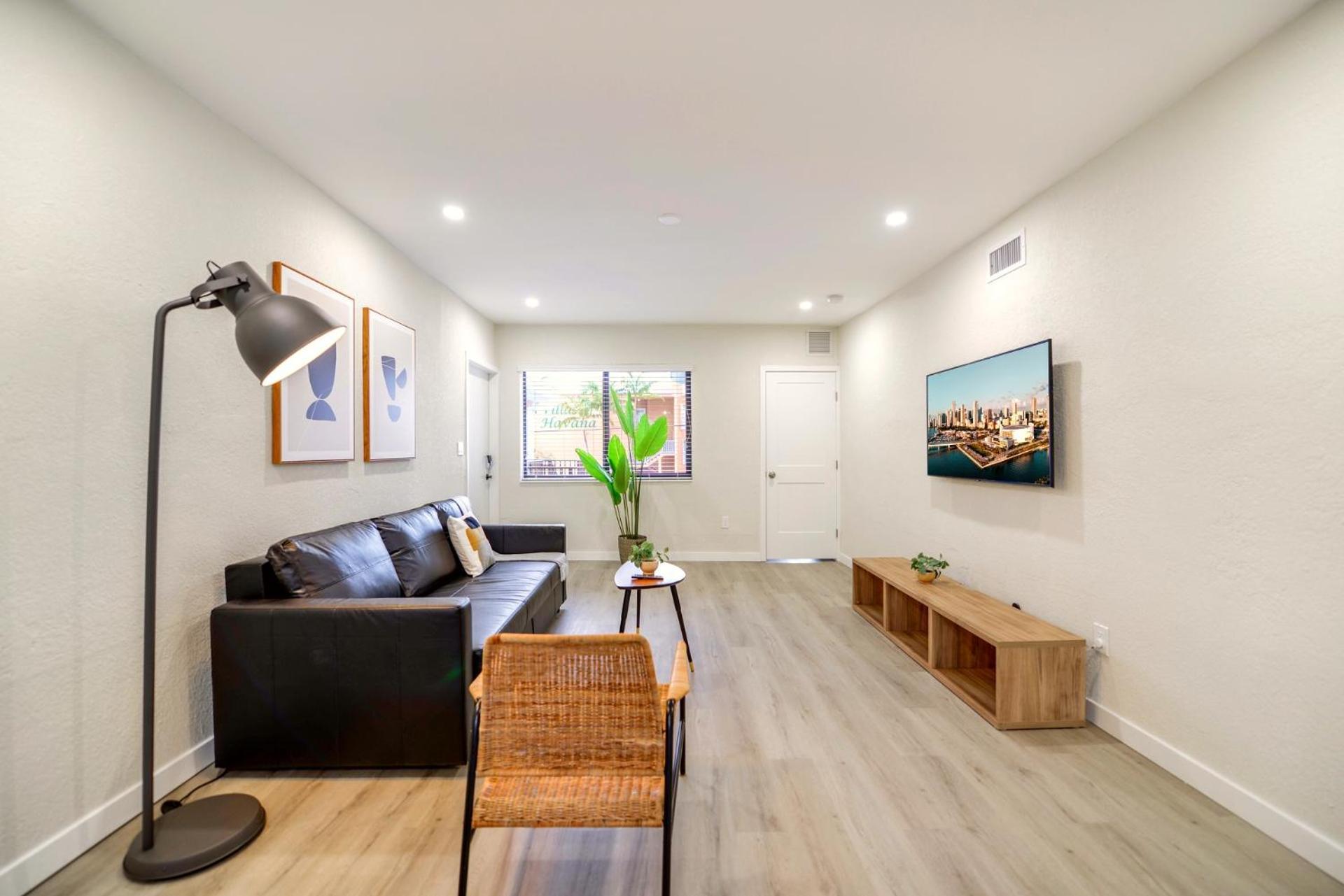 Chic Escape In Prime Location Apartment Miami