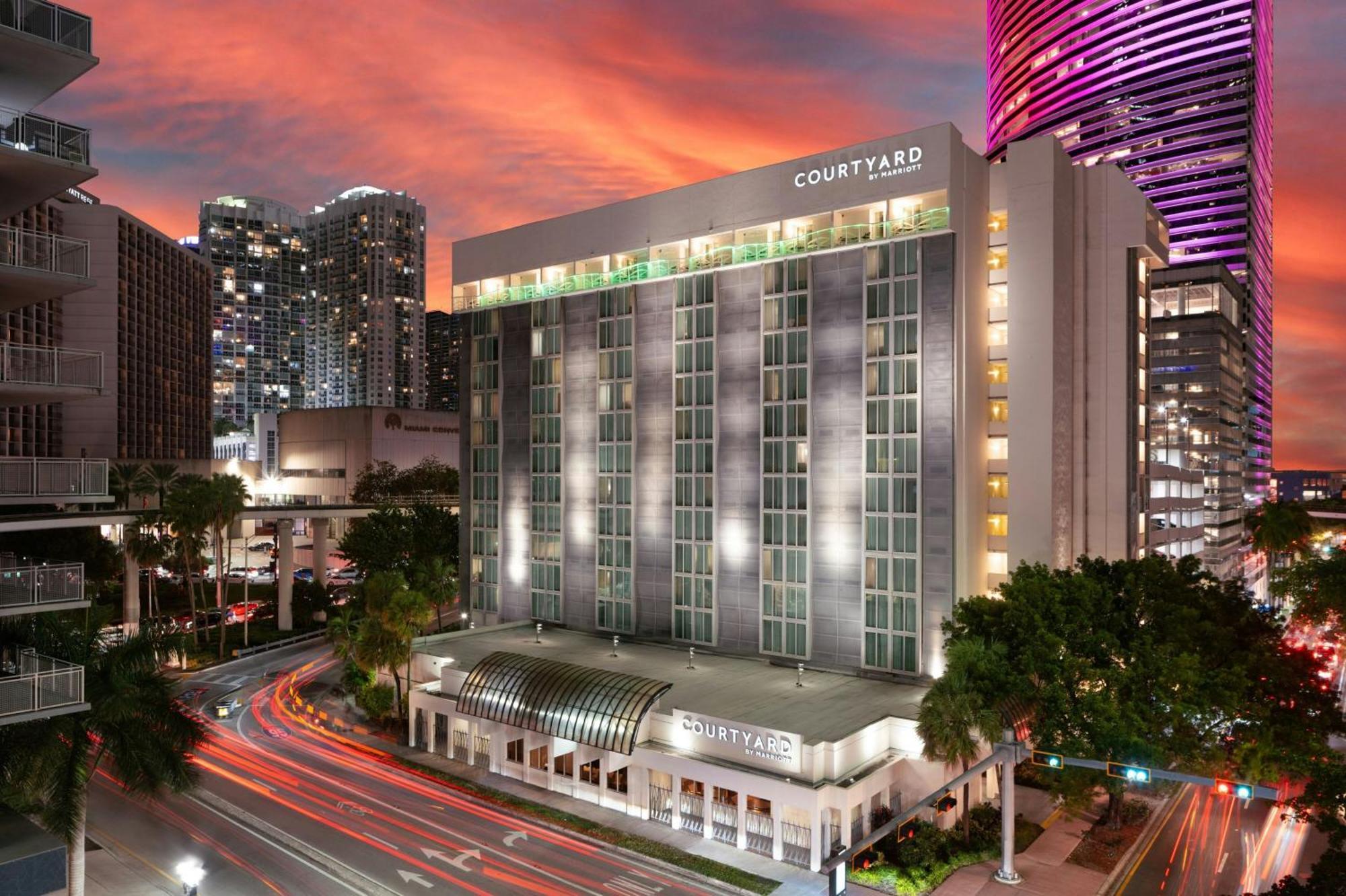 Courtyard Downtown Brickell Area Hotel Miami