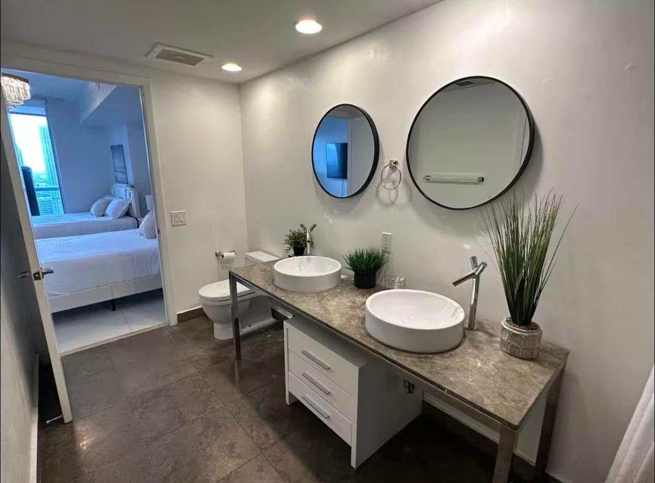 Icon Brickell Amazing Ocean View Apartment Miami