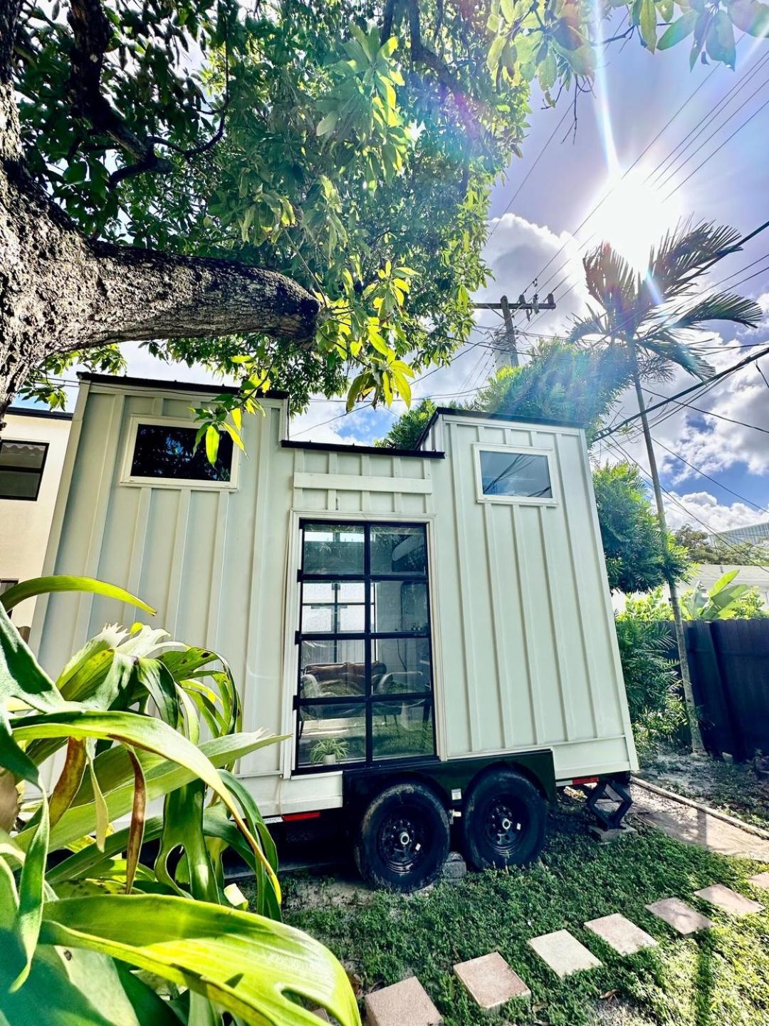 Charming Tiny House Nature Escape Free Parking Holiday home *