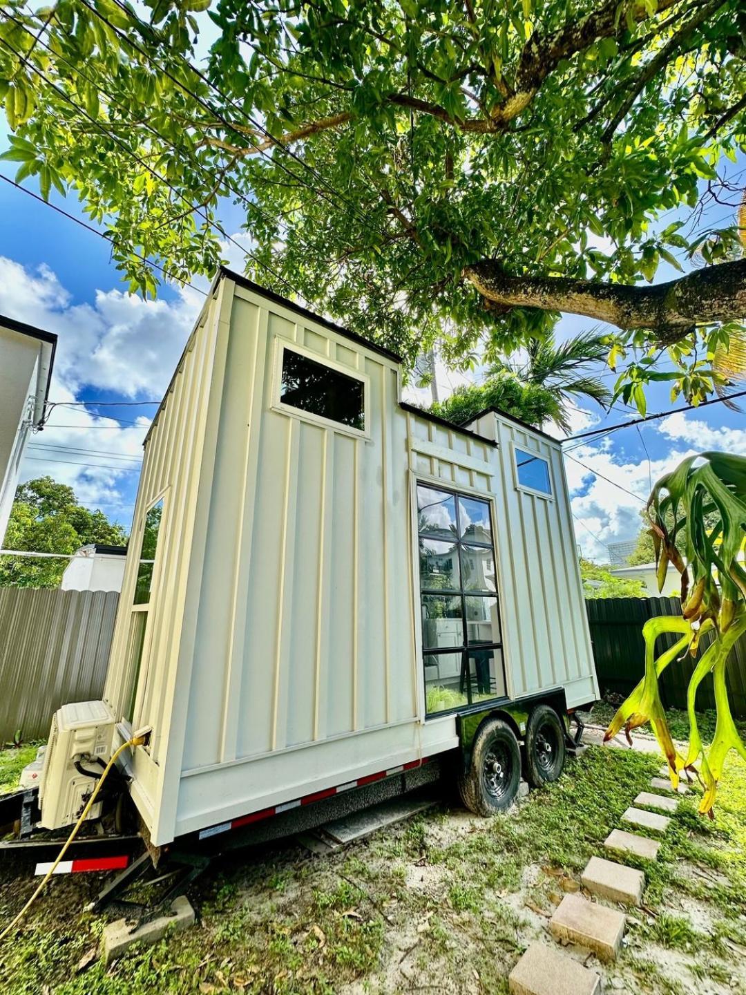 Holiday home Charming Tiny House Nature Escape Free Parking *