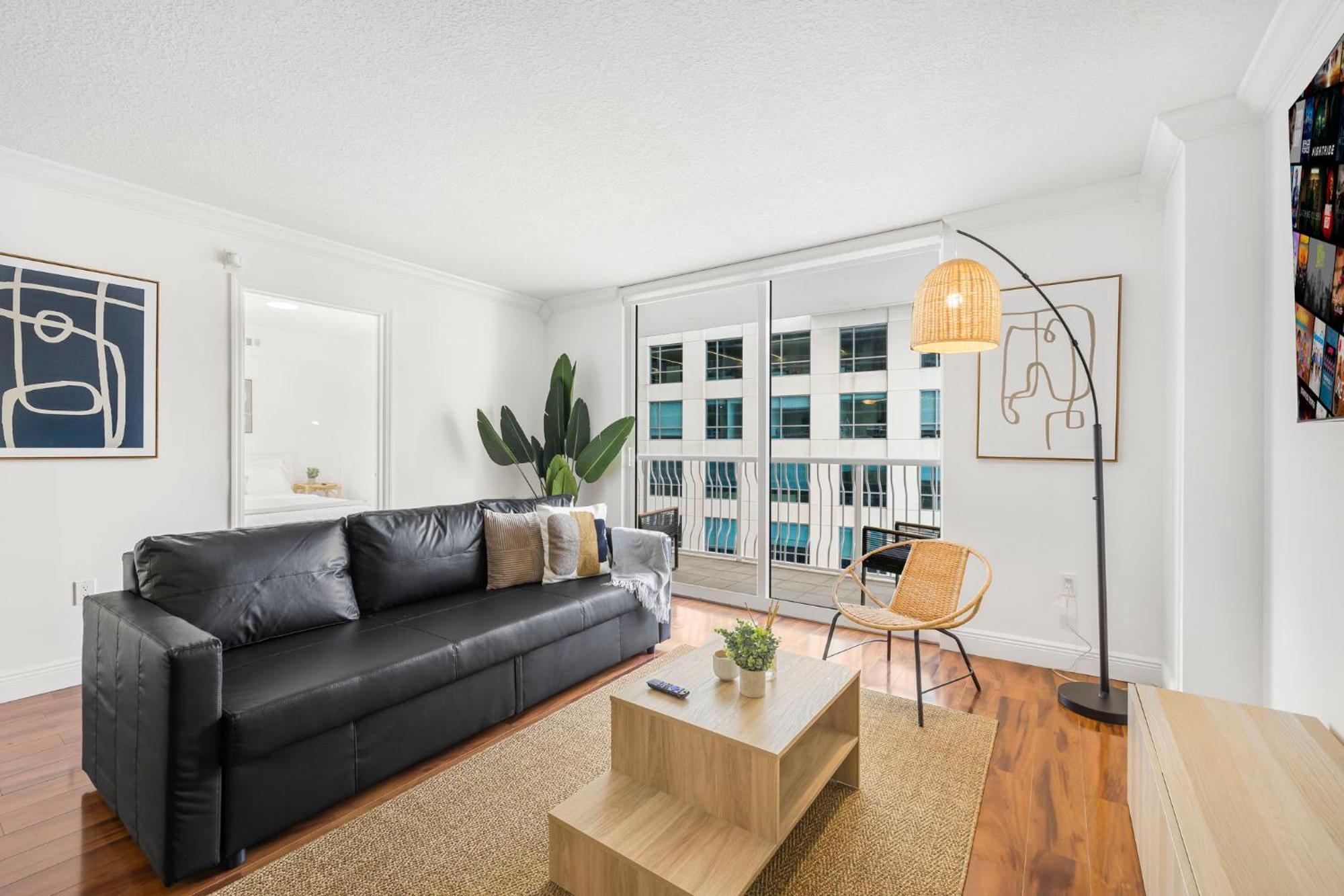 Apartment Relax & Feel The Good Vibes In Our Condo! Miami