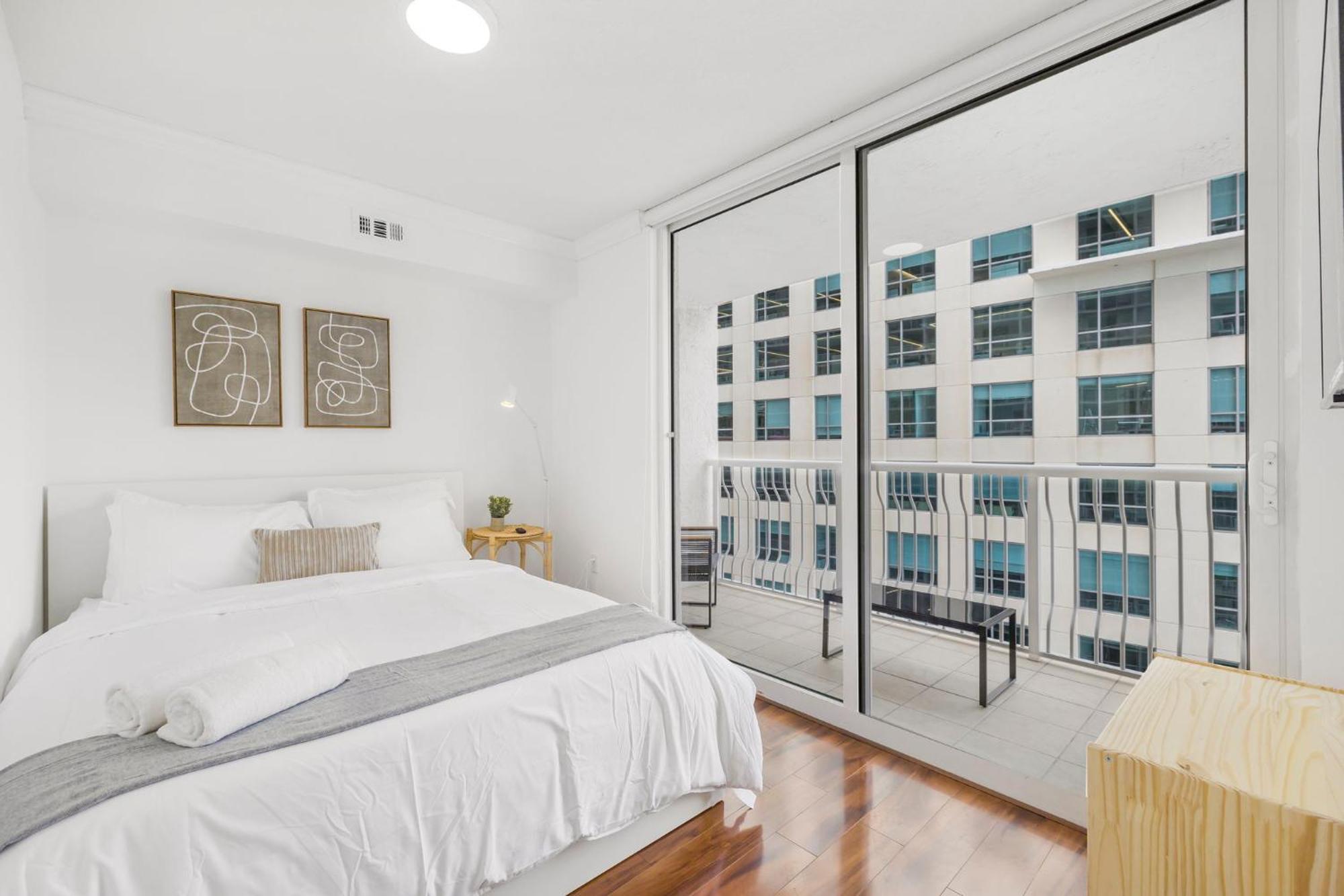 Relax & Feel The Good Vibes In Our Condo!