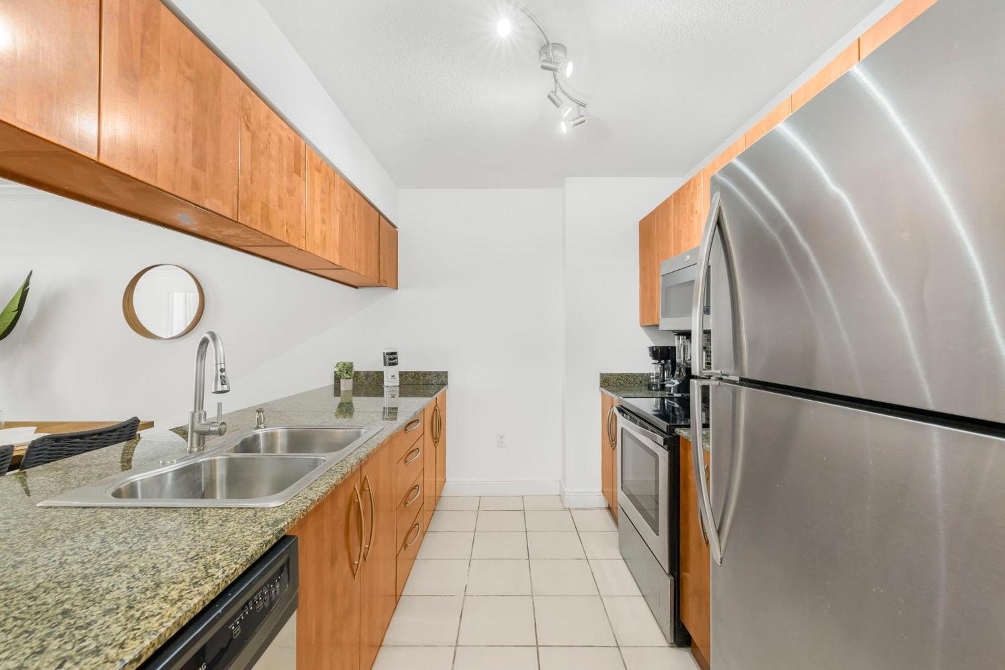 Apartment Relax & Feel The Good Vibes In Our Condo! *