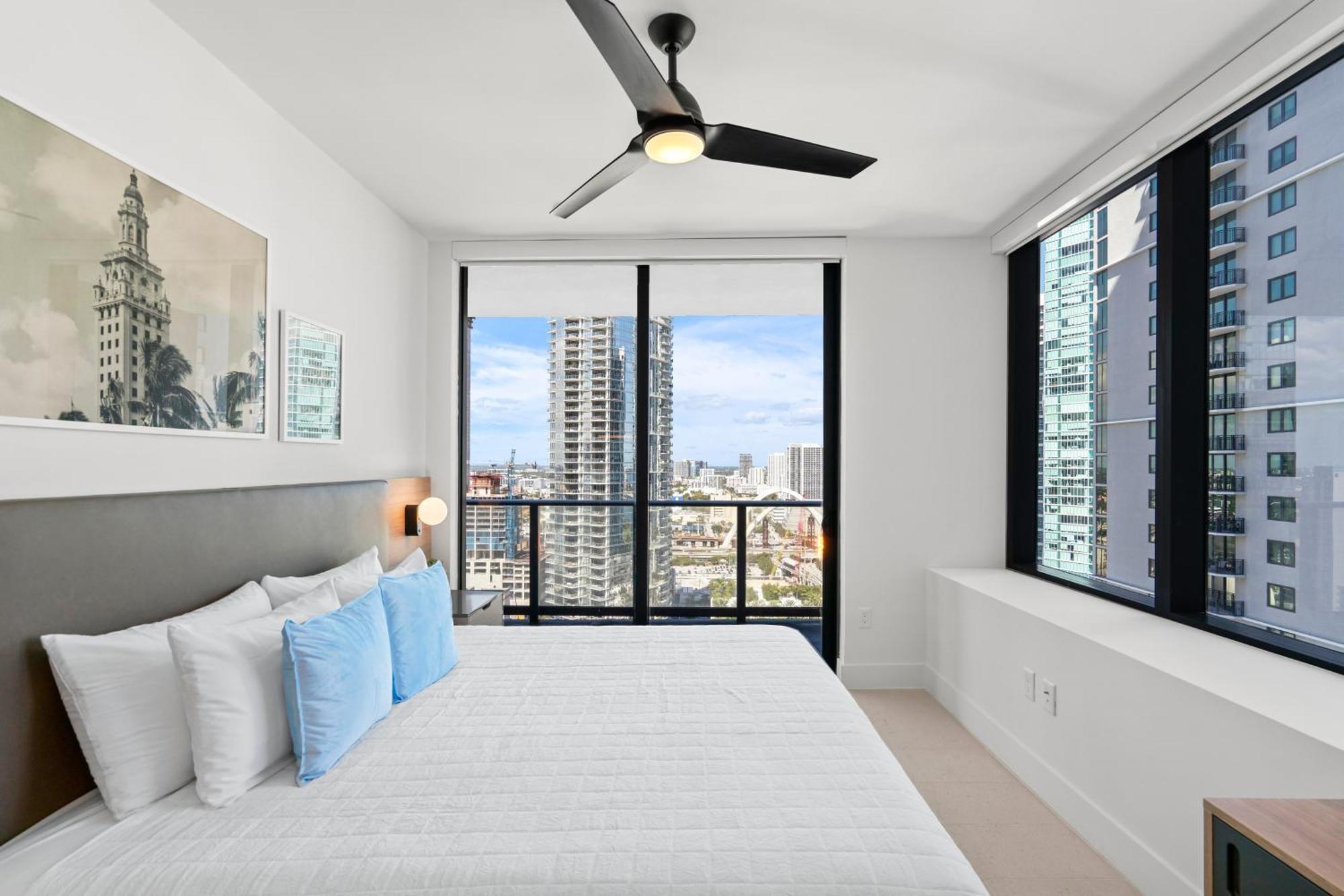 New 26th Floor Amazing View 2br-2ba Apartment Miami