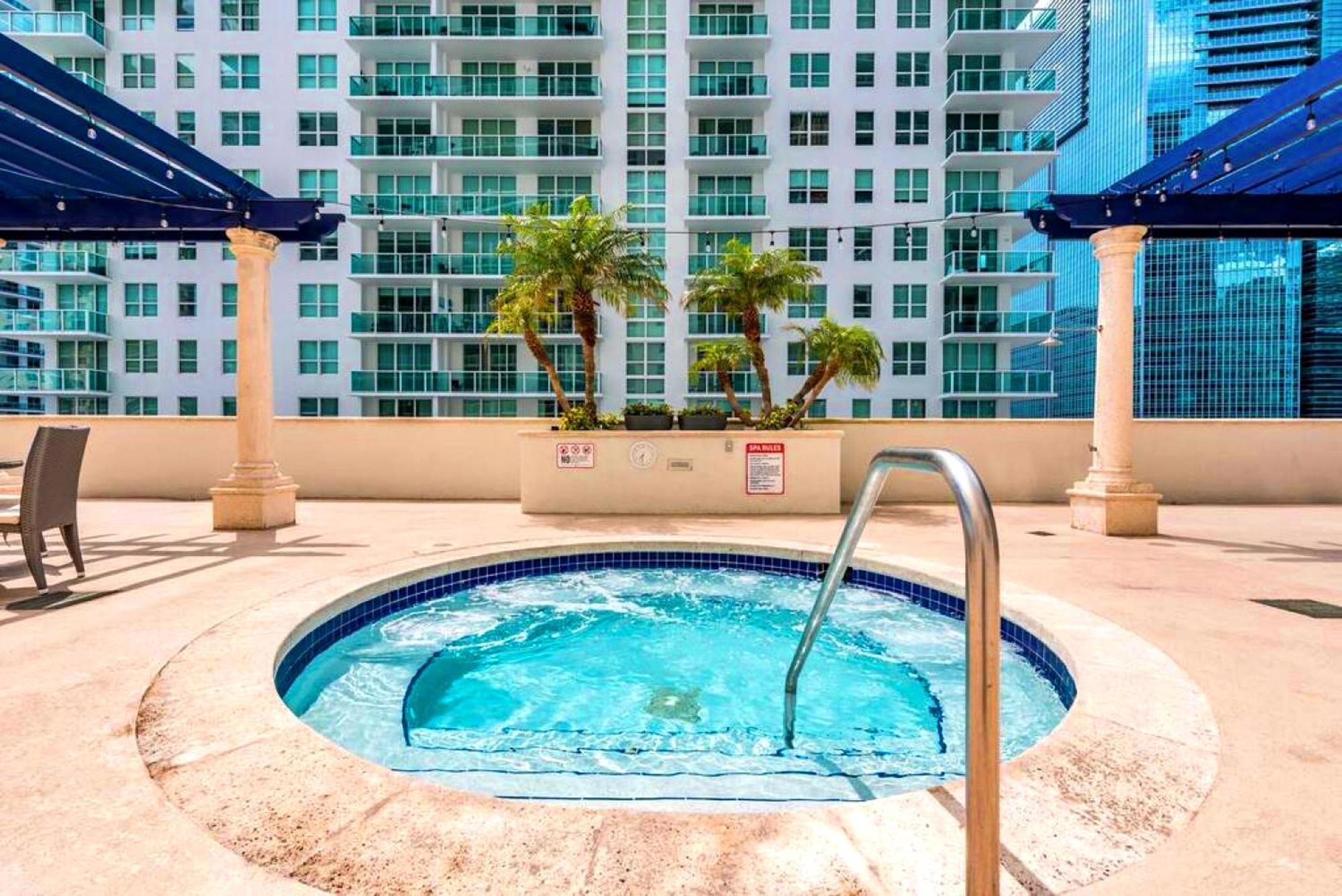 Apartment Relax & Feel The Good Vibes In Our Condo! *