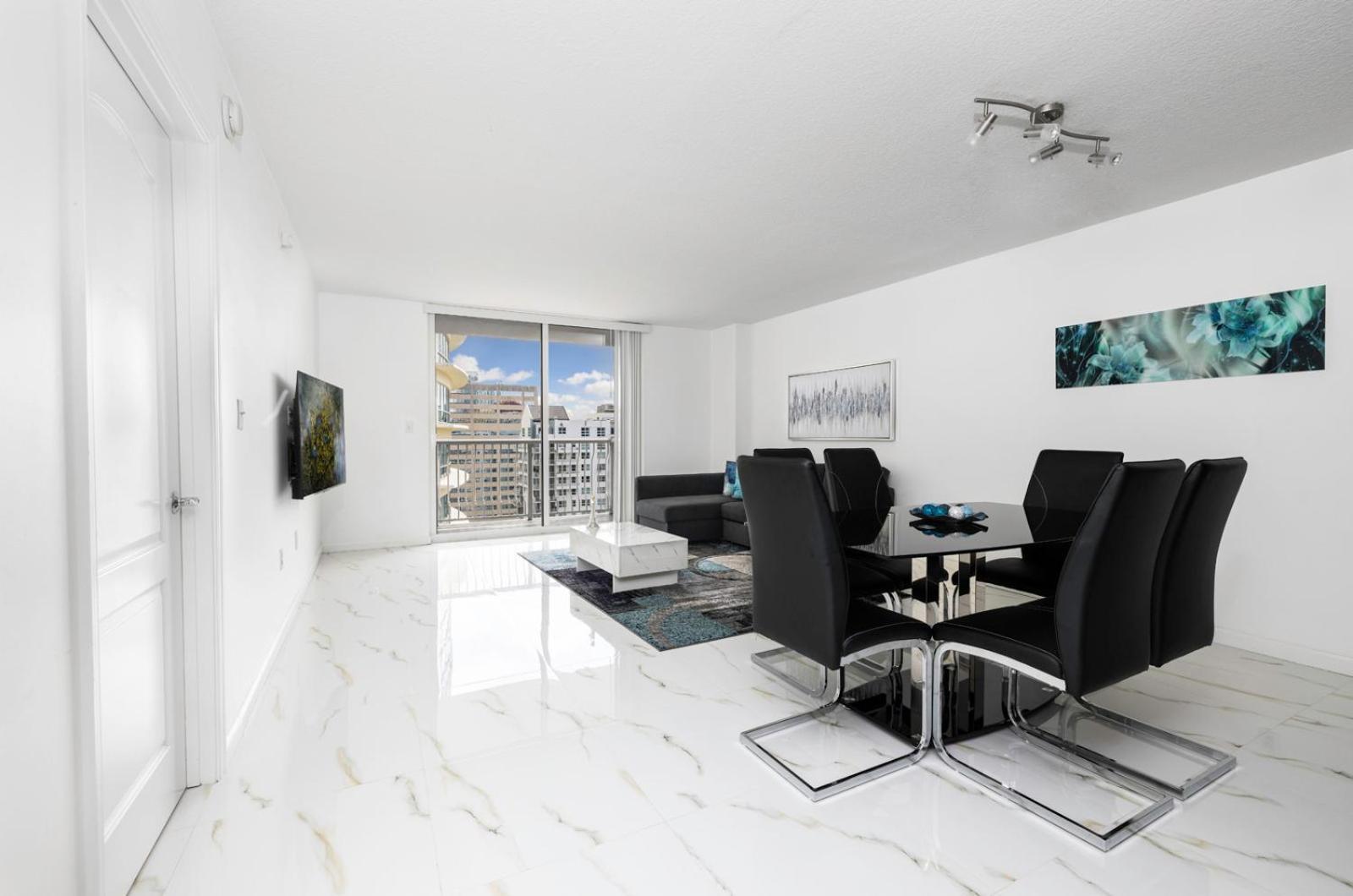 1bd With Free Parking And Amazing View Apartment *