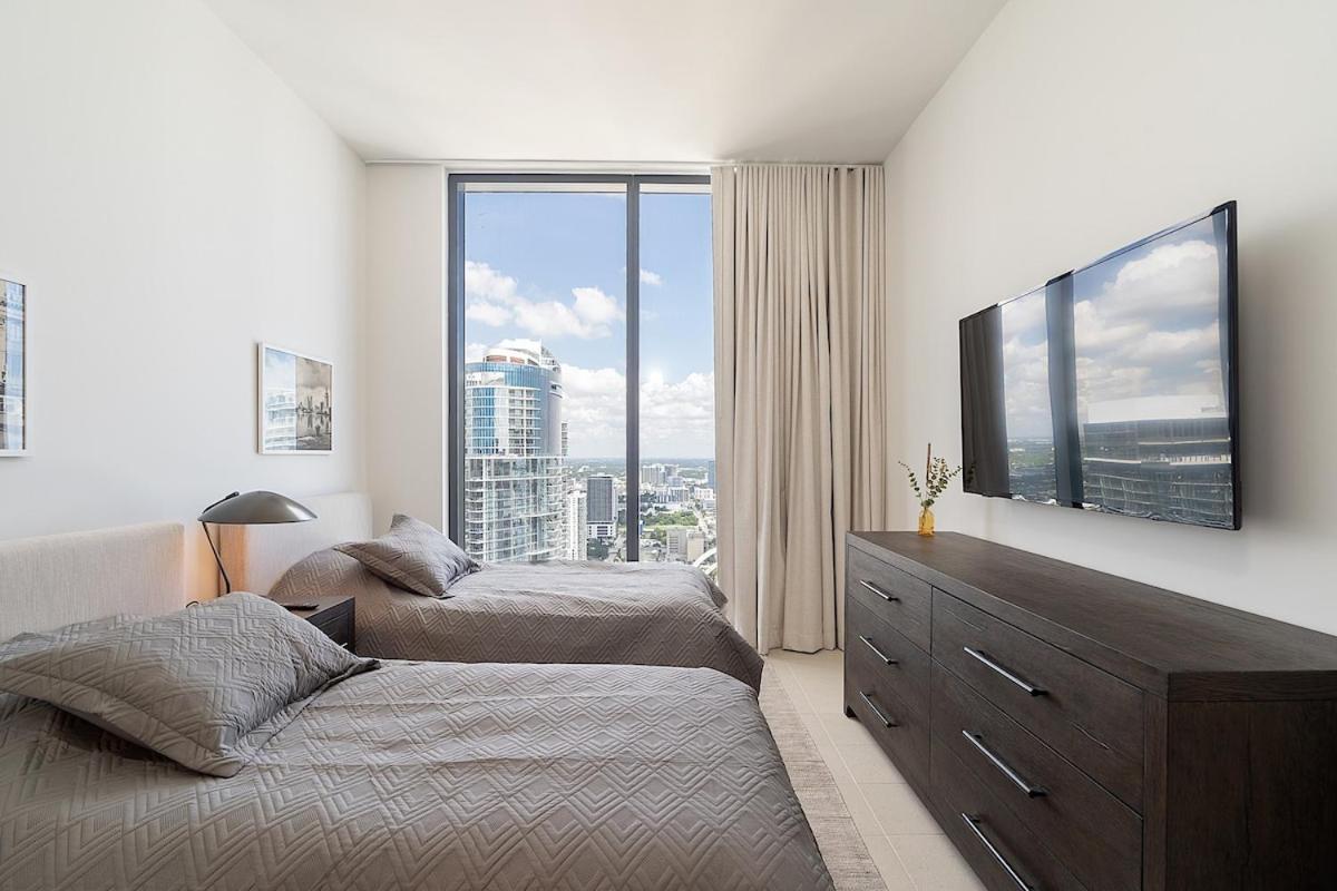 Stylish 3bd Penthouse Waterviews New Building *