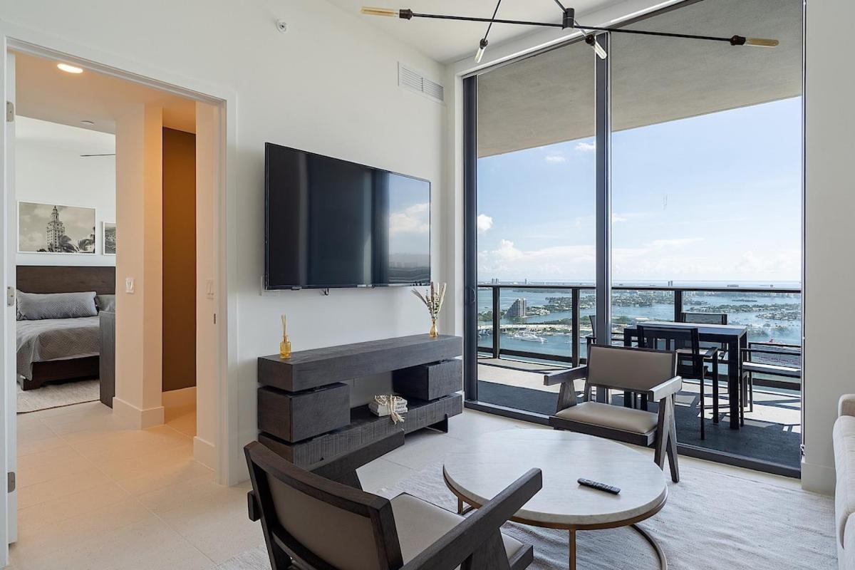 Stylish 3bd Penthouse Waterviews New Building * Miami