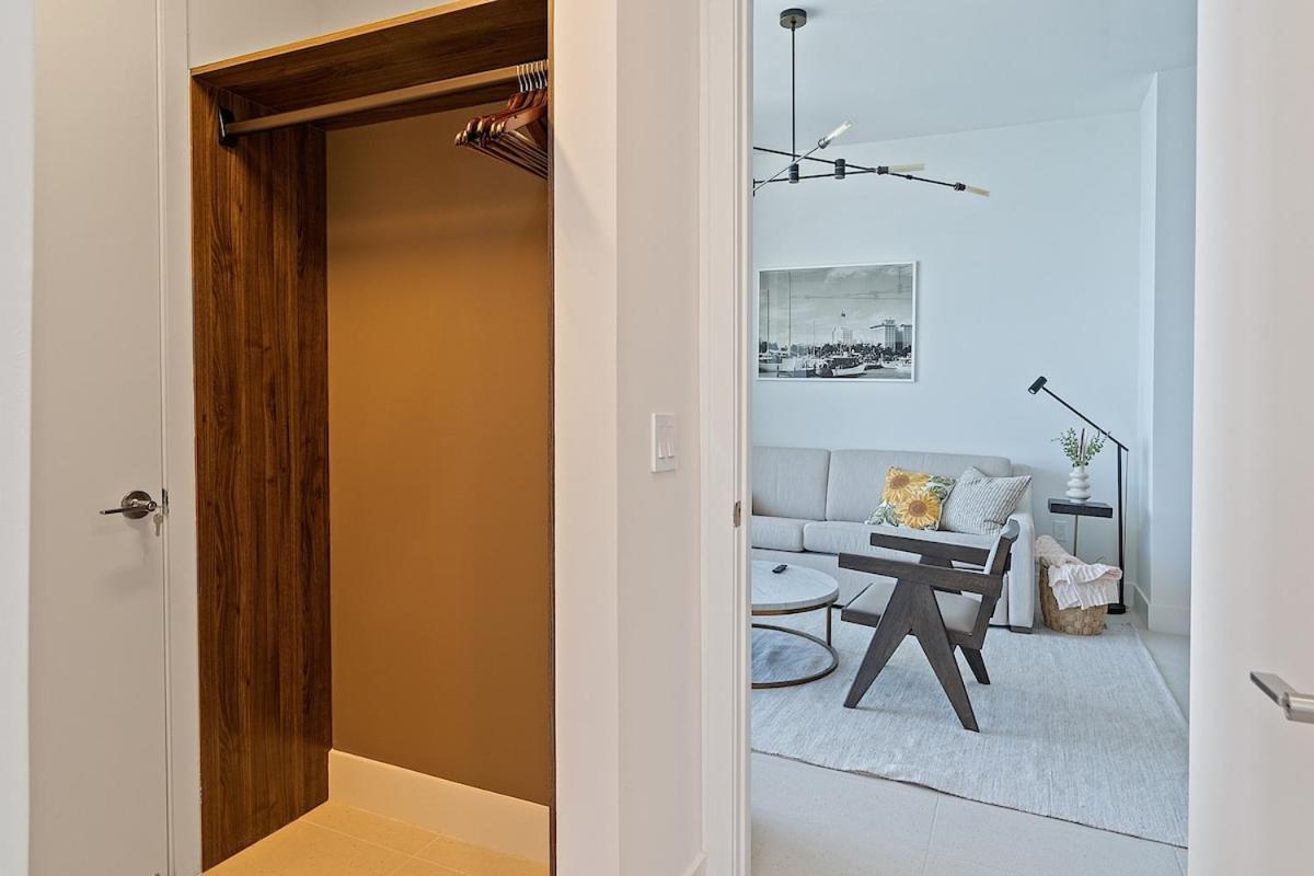 Stylish 3bd Penthouse Waterviews New Building Apartment *