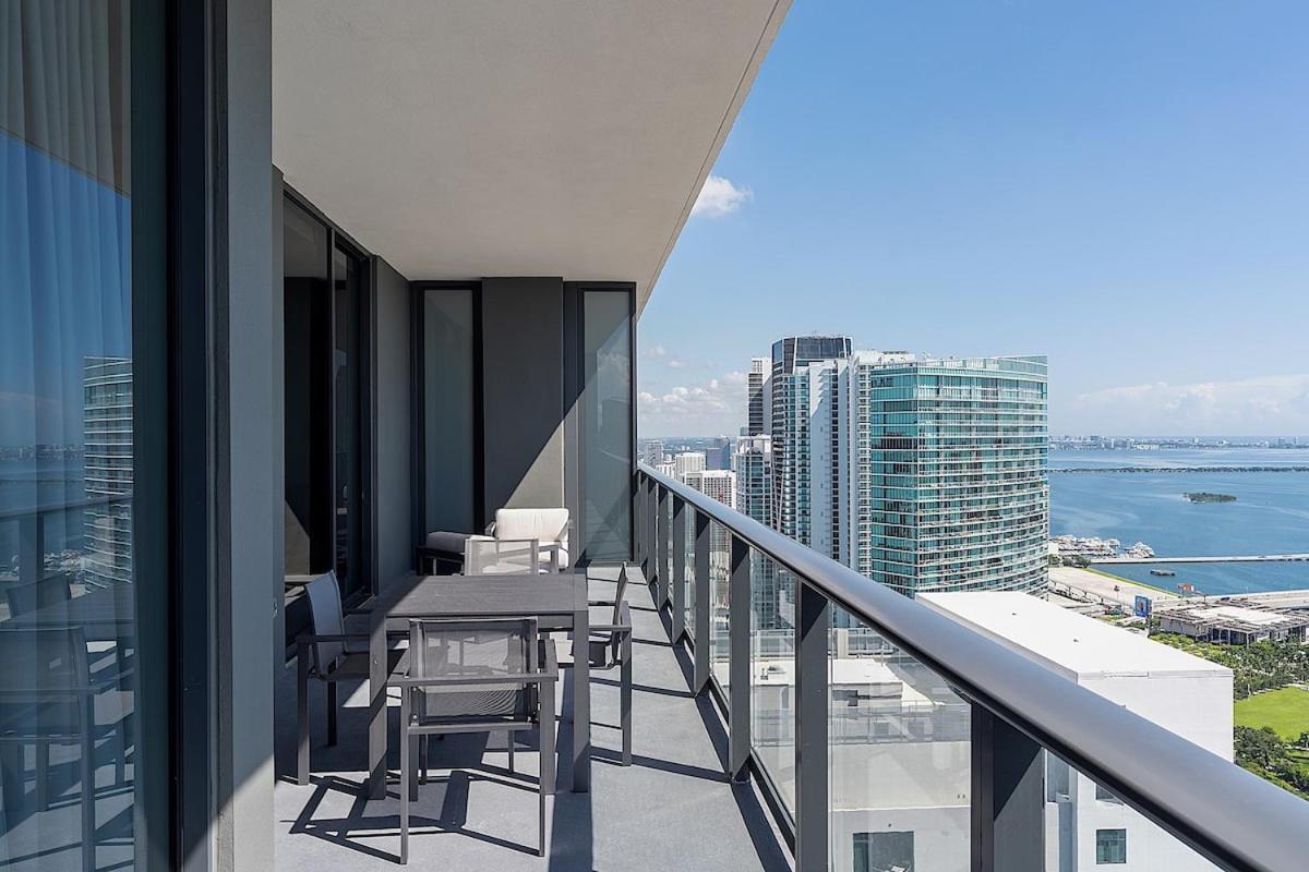 Lux 3bd Penthouse Line, Water And View *