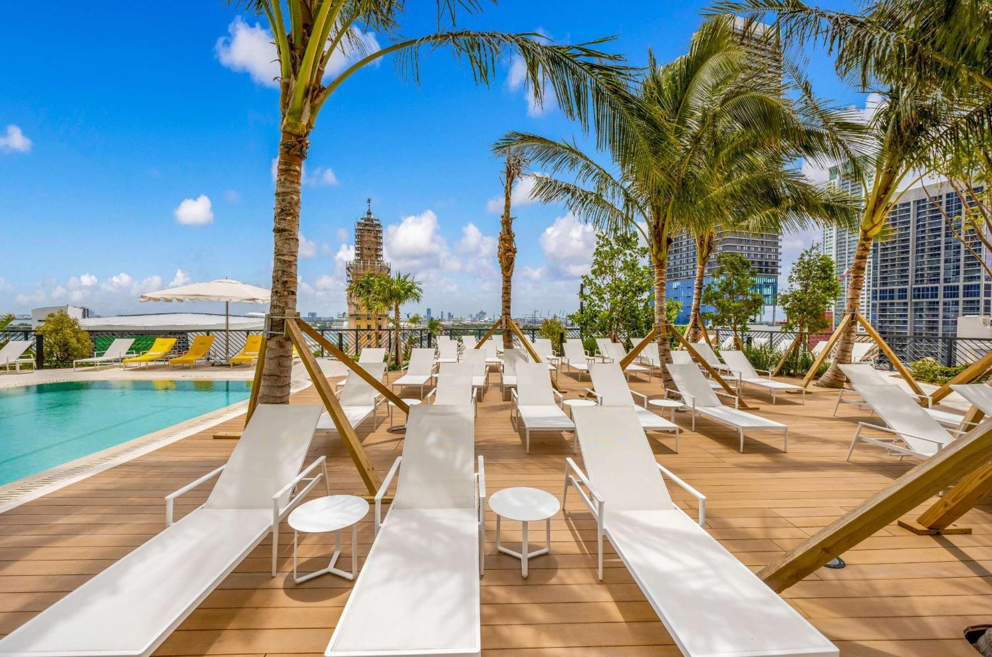 Upscale 3br Escape With Downtown & Water Views * Miami