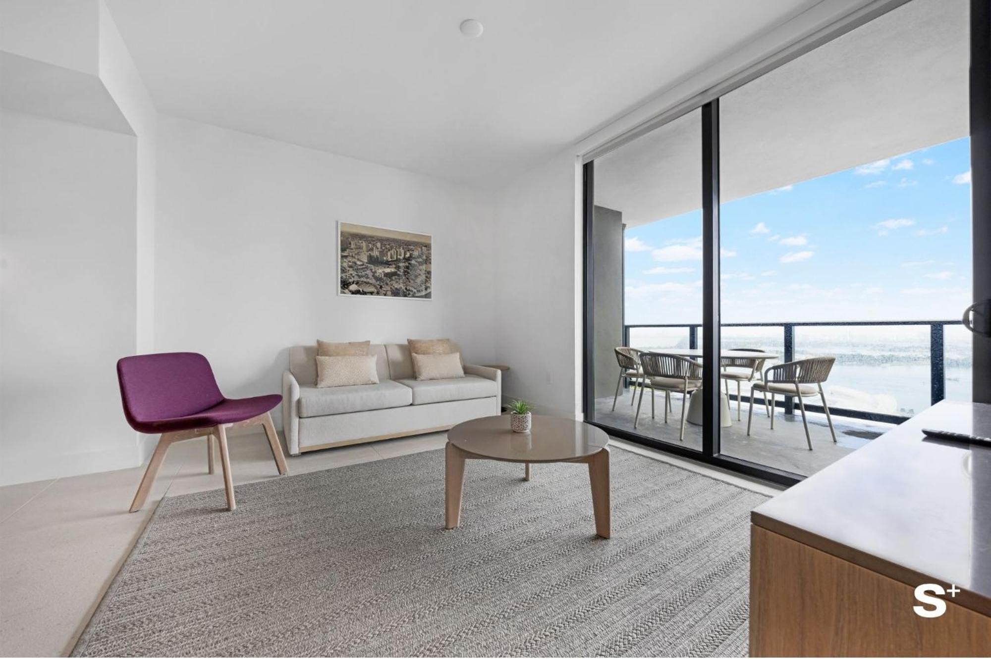 Upscale 3br Escape With Downtown & Water Views Apartment Miami
