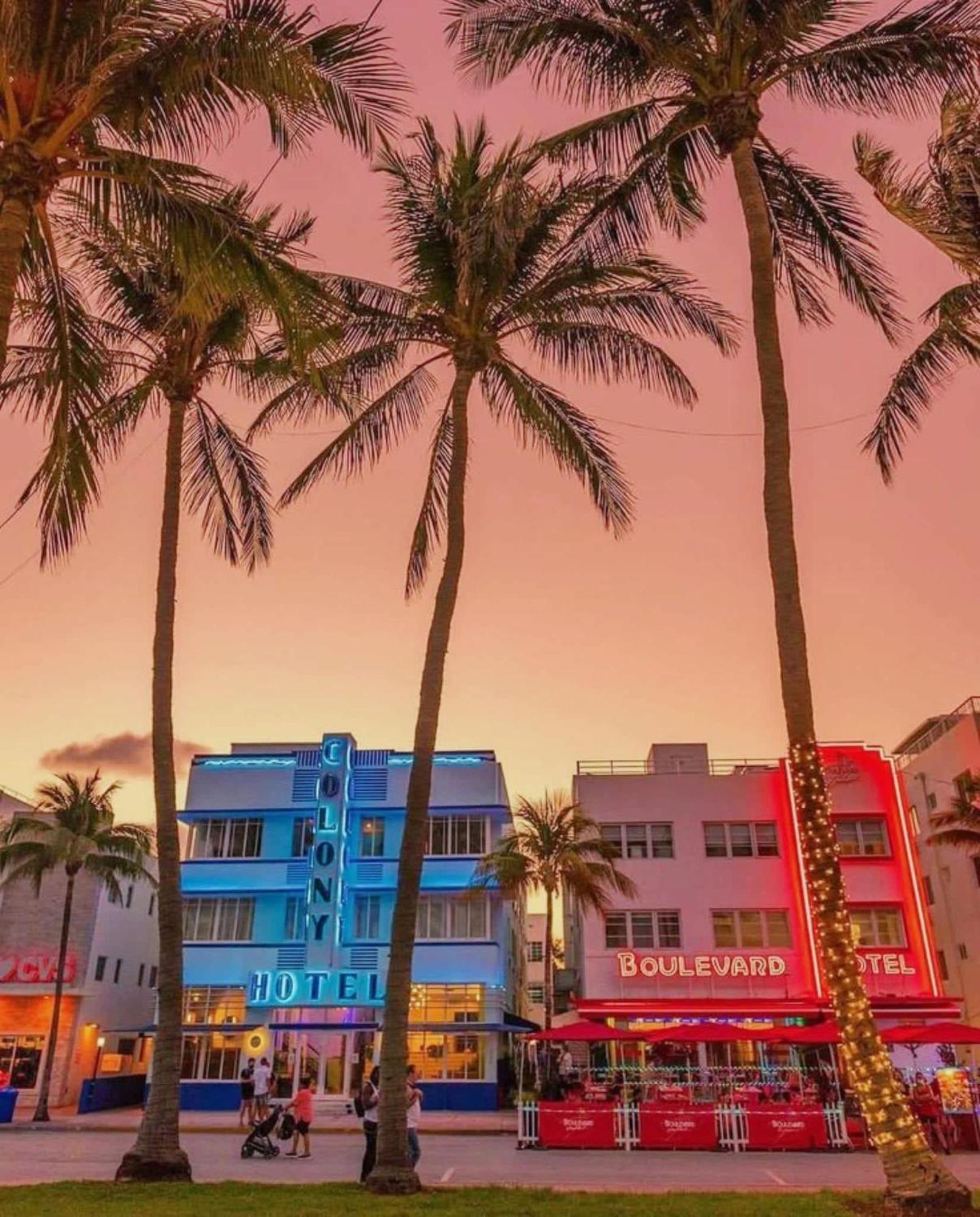 Rare Corner Unit Private Terrace & Sunset Views Miami