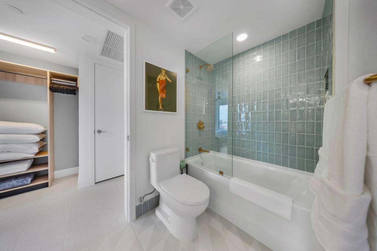 Skyline Escape Sleek 1br With Downtown Charm Miami