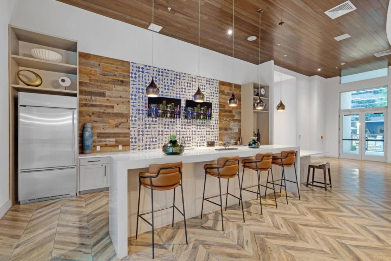 Apartment Trendy One Bedroom Getaway Steps From Biscayne Miami