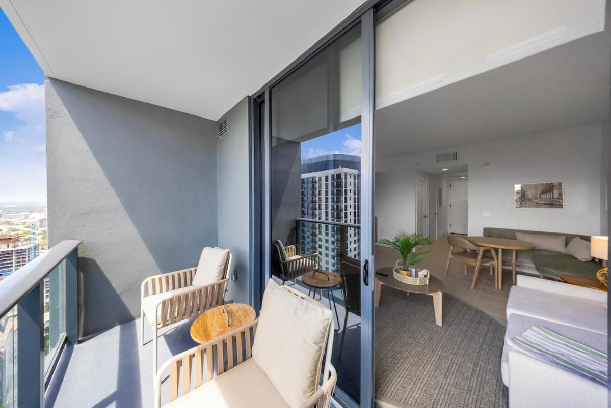Upscale 1br In Dtw With Views Appartement