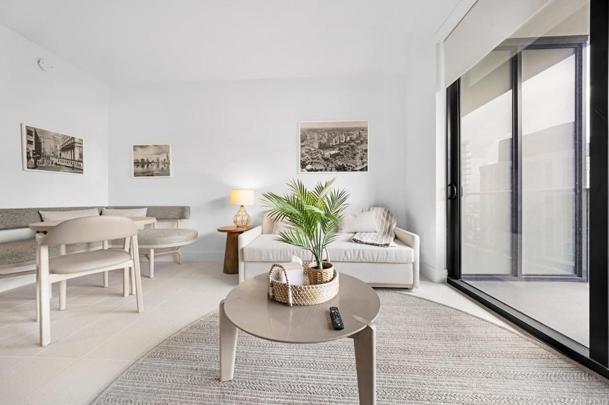 Upscale 1br In Dtw With Views Appartement