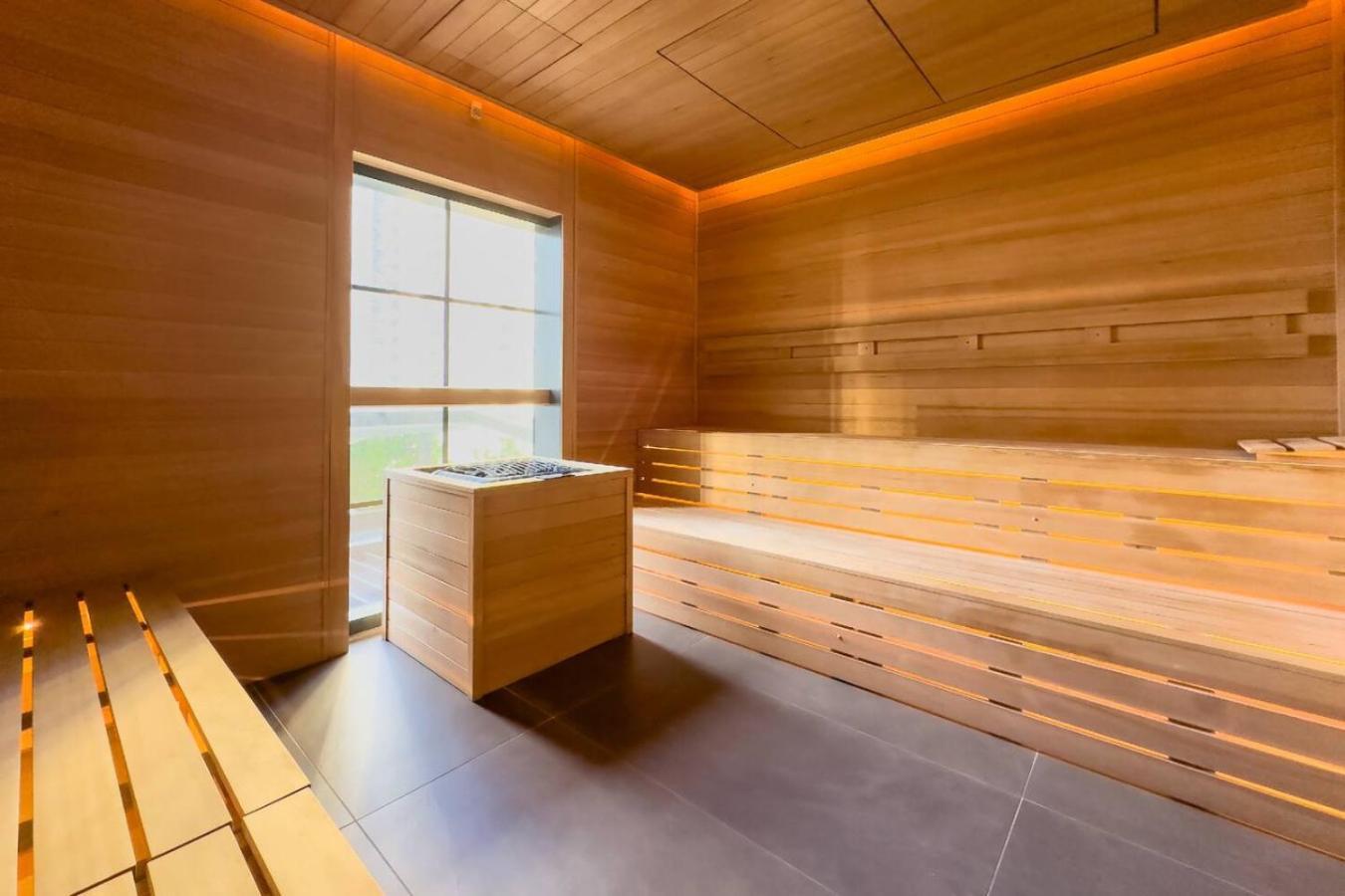 Next To Kaseya Center W Pool, Gym And Balcony * Miami