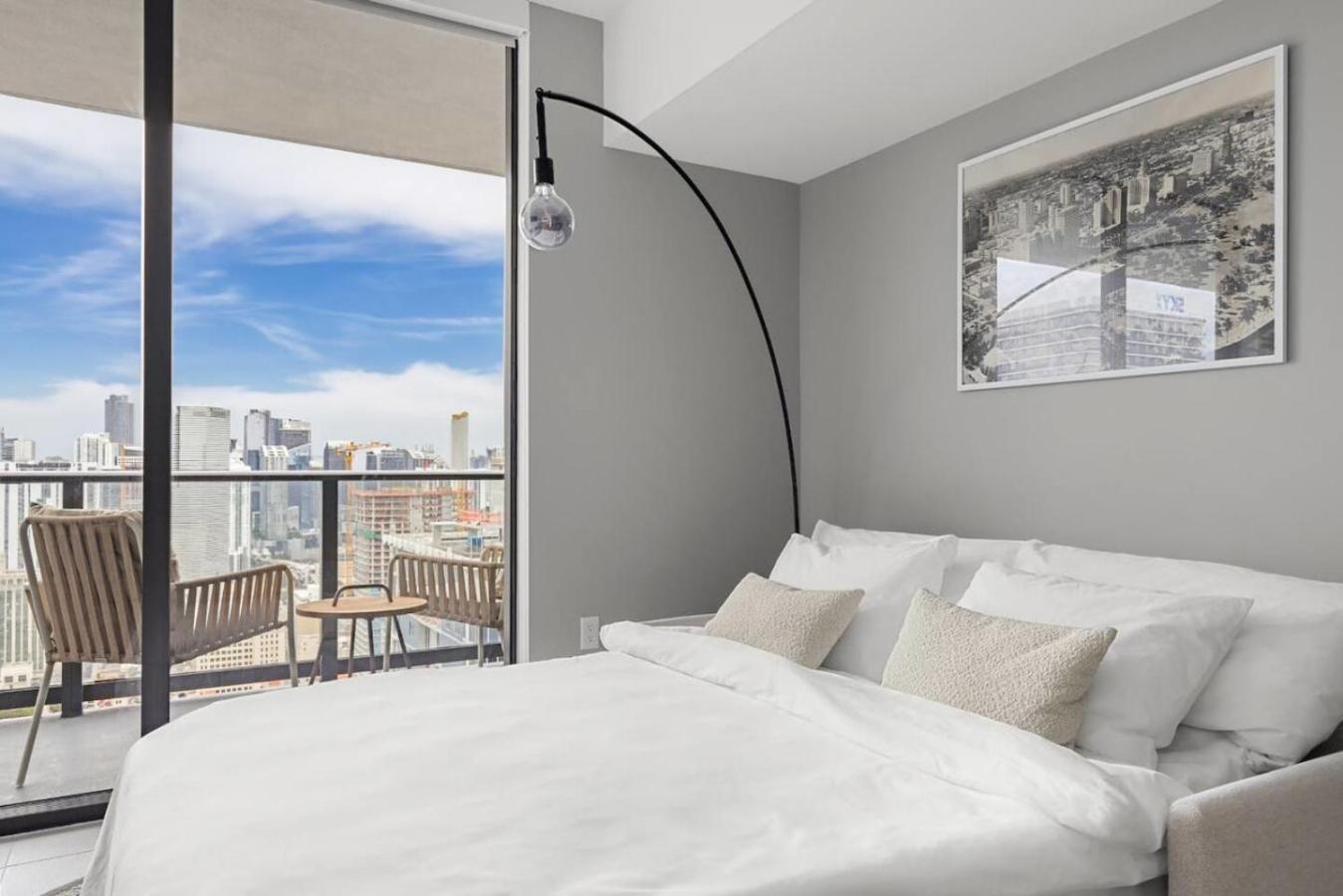 Apartment Next To Kaseya Center W Pool, Gym And Balcony *