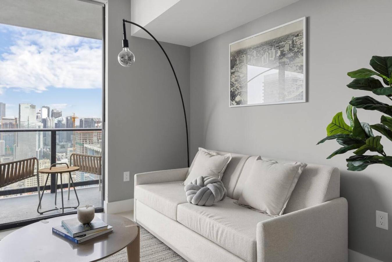 Next To Kaseya Center W Pool, Gym And Balcony Apartment *