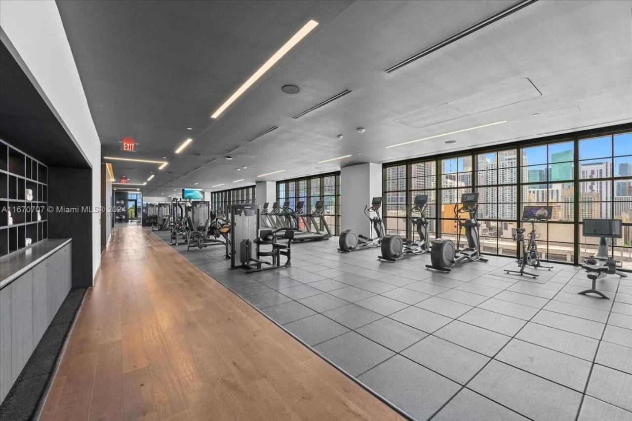 Panoramic Ocean View 3 Bedroom Nativo Pool Gym Apartment Miami