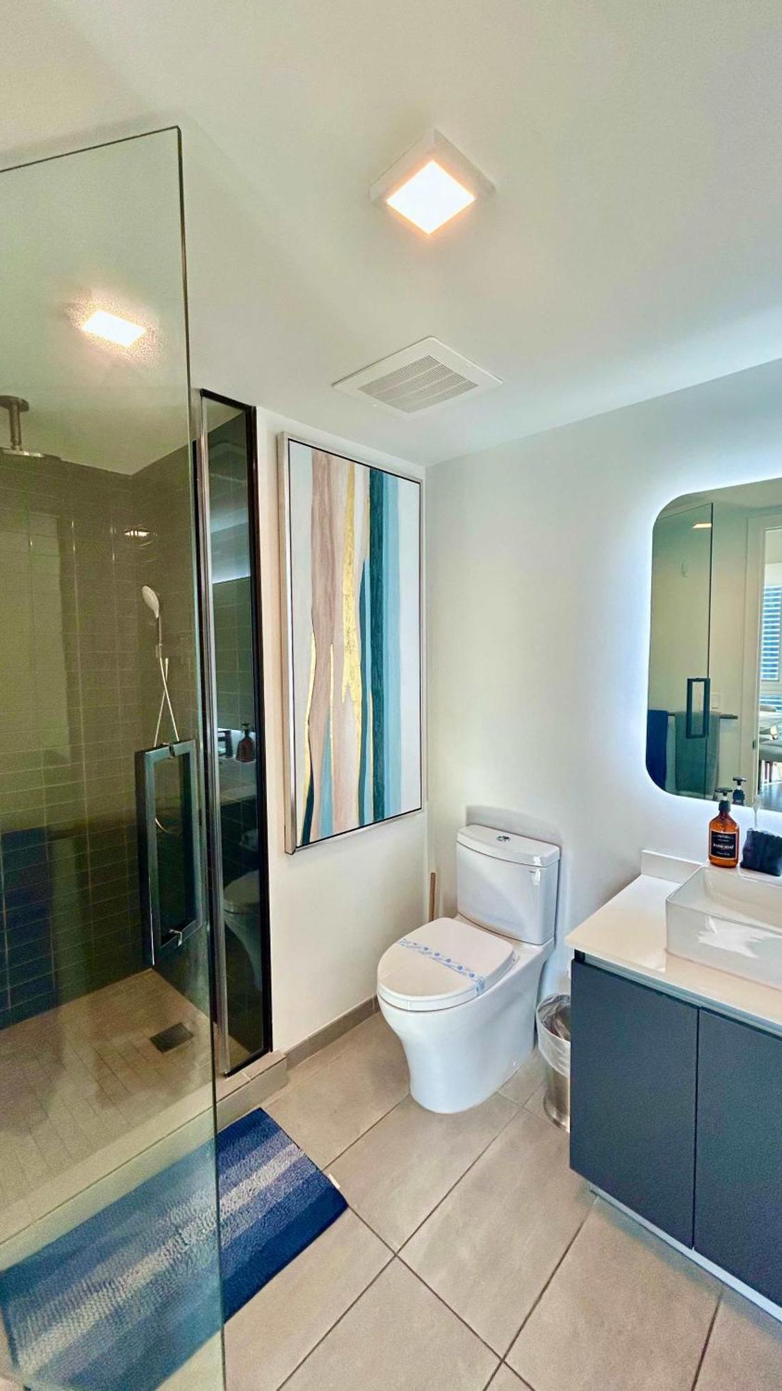 Rare Corner Unit Private Terrace & Sunset Views Holiday home Miami