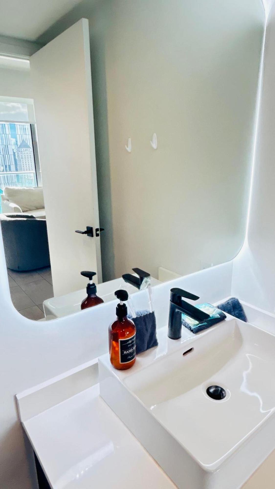 Rare Corner Unit Private Terrace & Sunset Views Miami