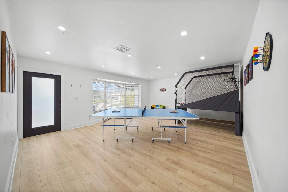 Oasis- Pool & Game Fun Holiday home Miami
