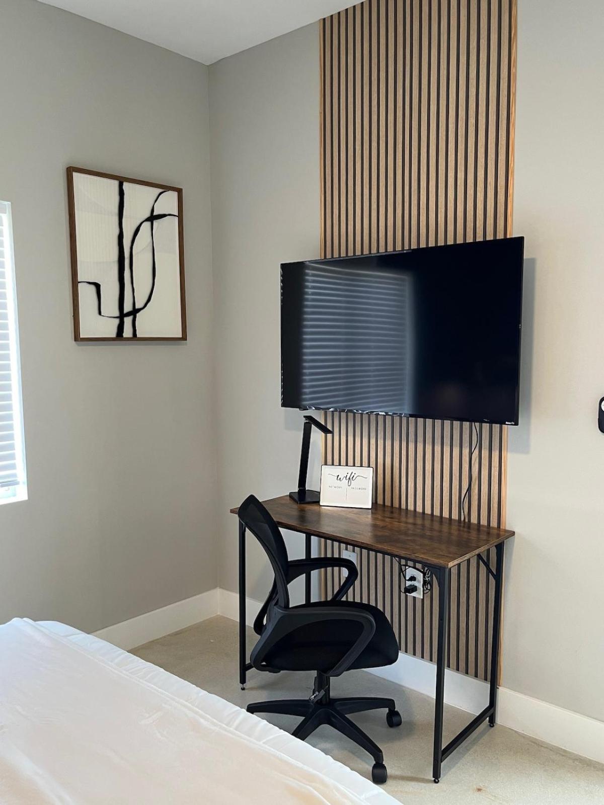 Apartment Explore Miamis Little Havana