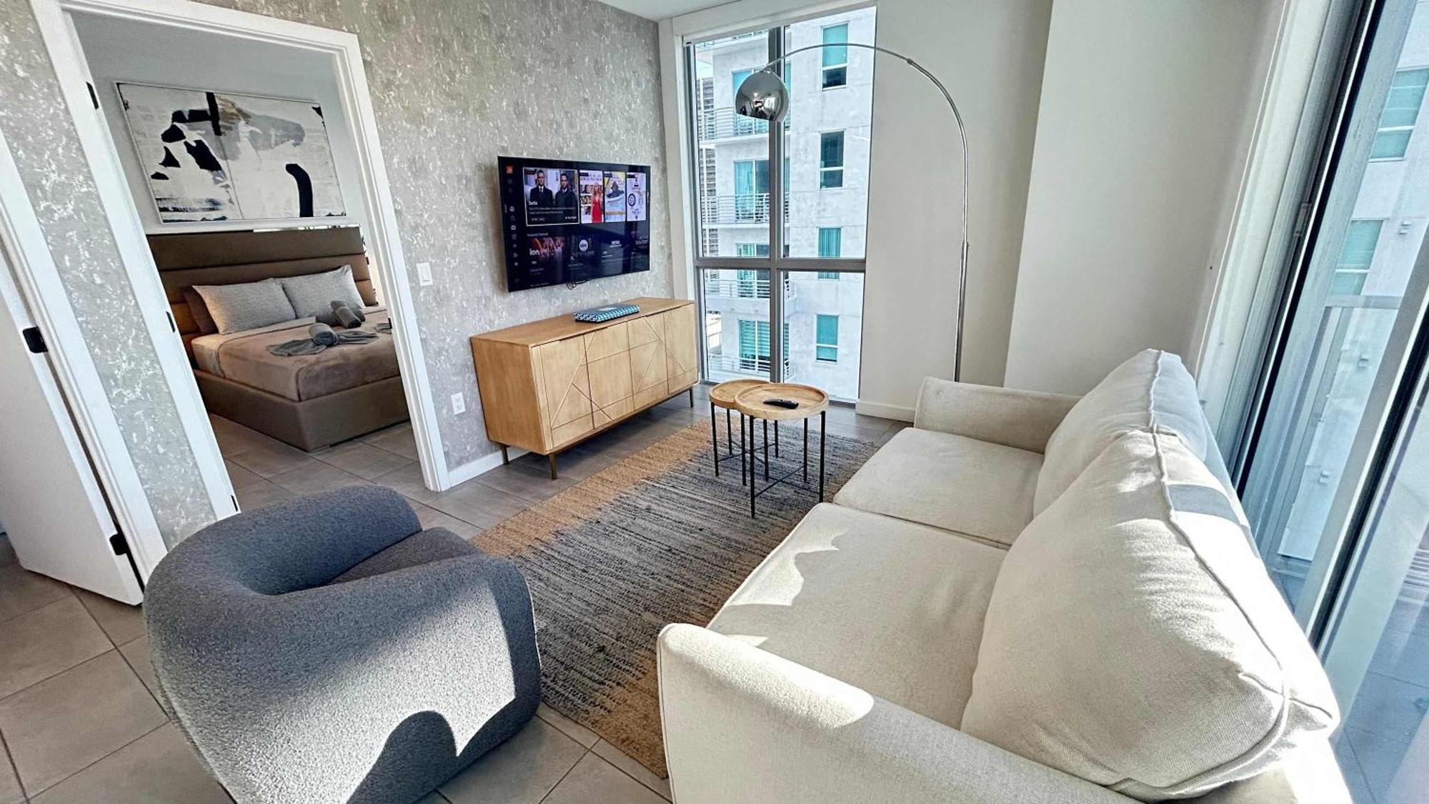 Rare Corner Unit Private Terrace & Sunset Views * Miami