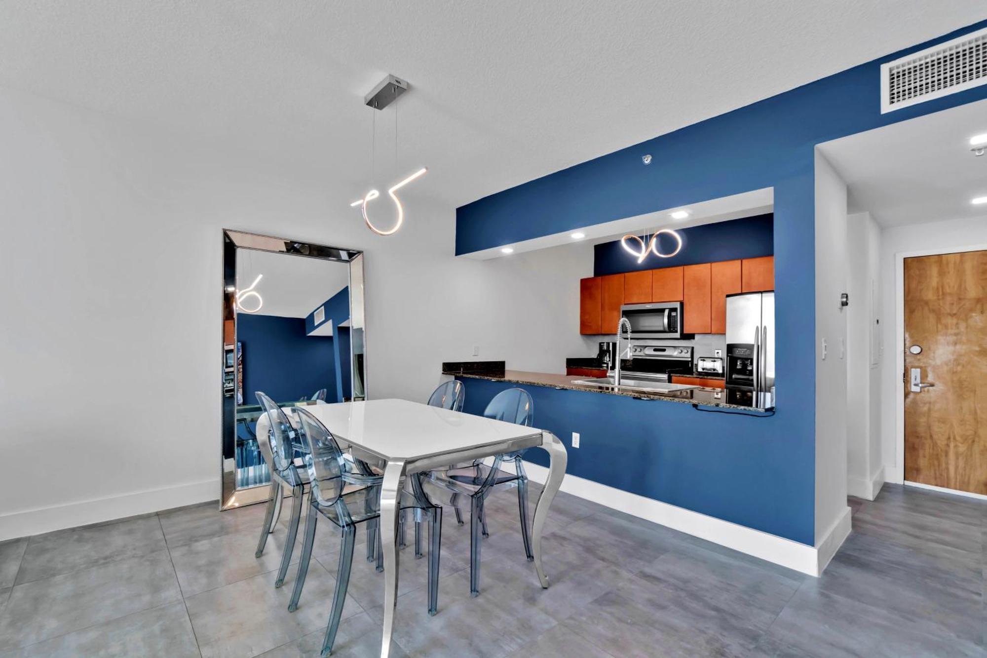 High-end In Glamorous Brickell * Miami