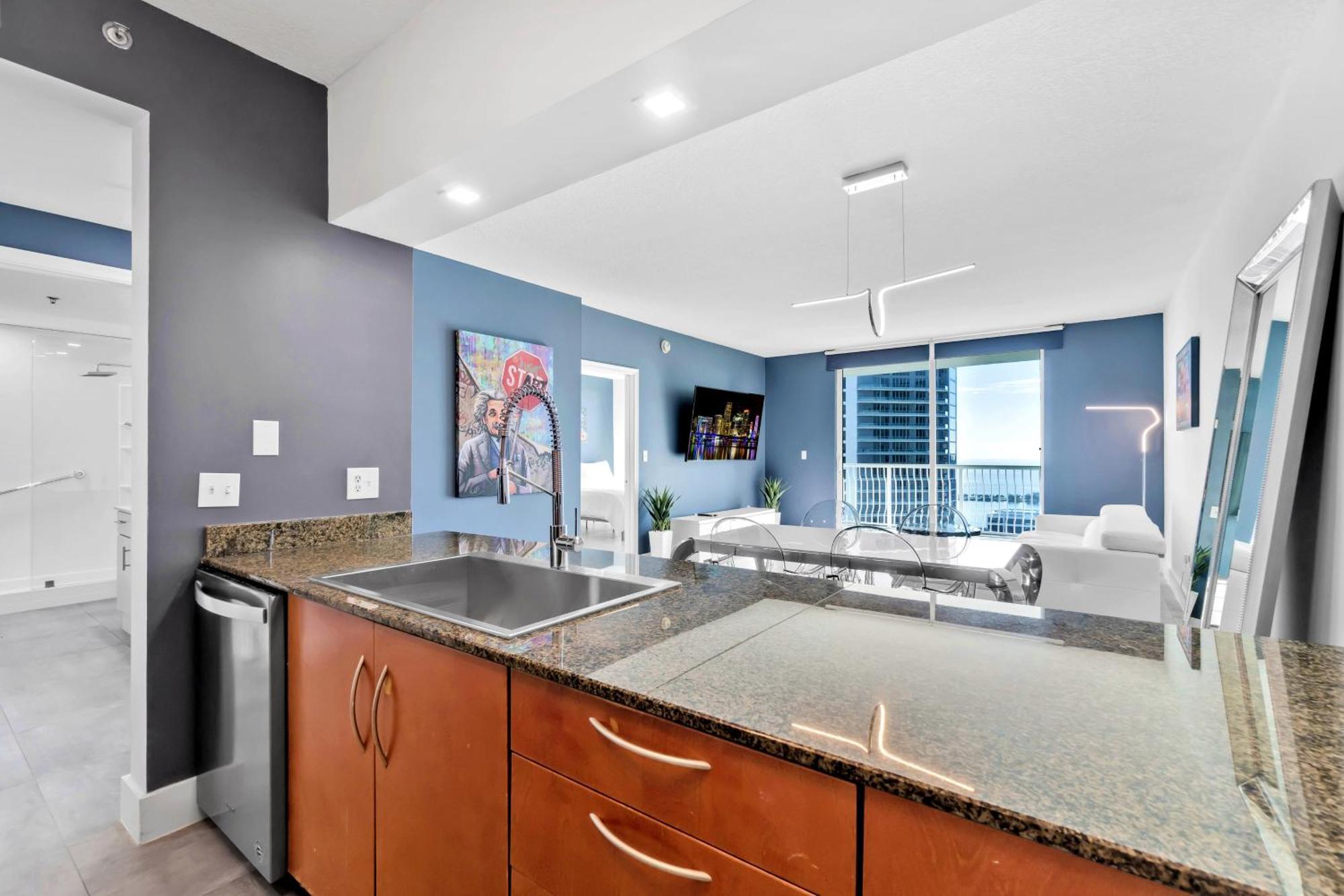 High-end In Glamorous Brickell *