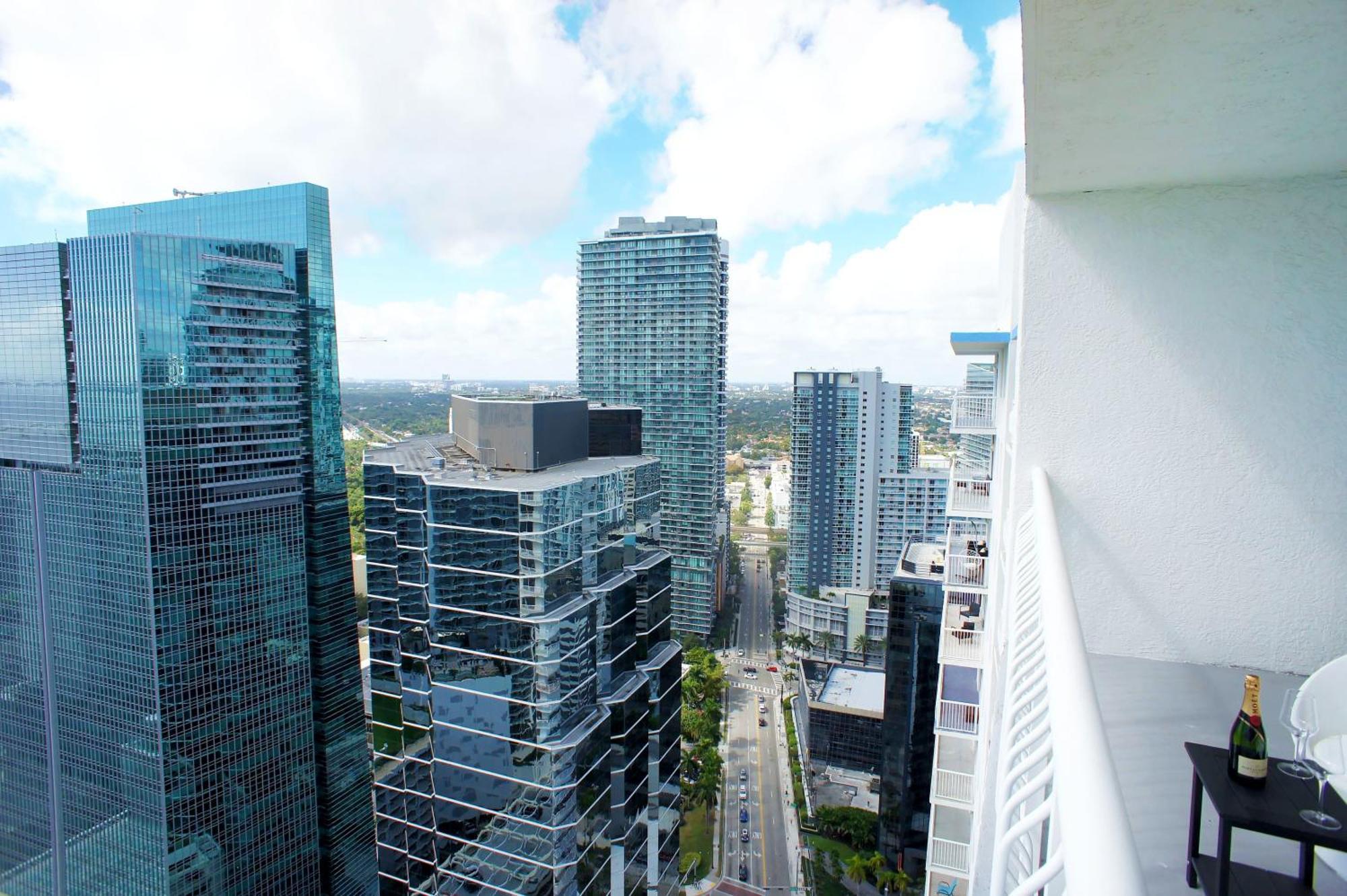 High-end In Glamorous Brickell * Miami