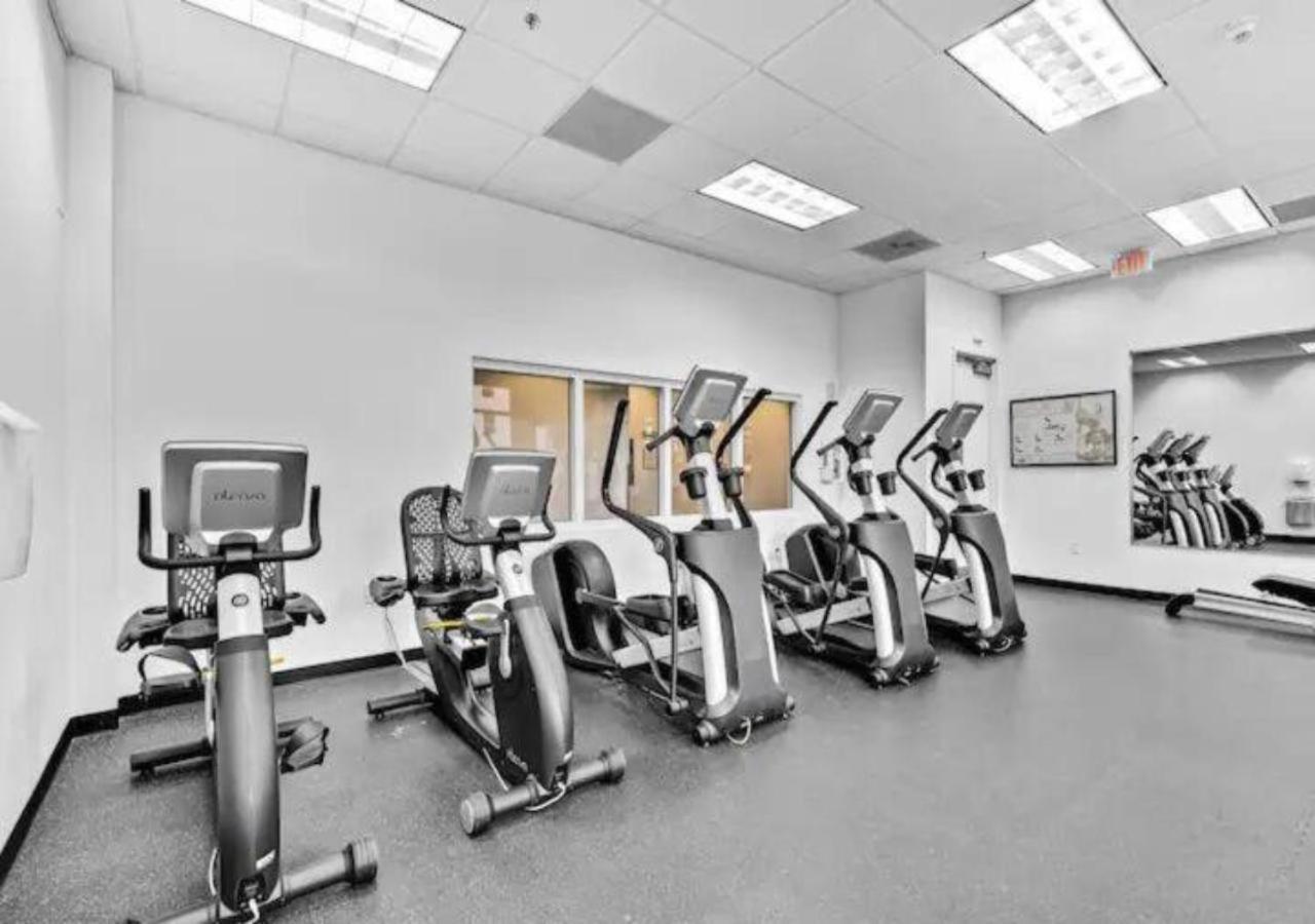 Apartment 36th Floor Brickell Bay View 1br 2 Queens And Sofa Bed Miami