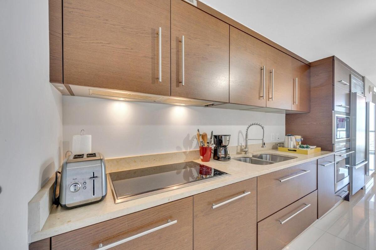 Apartment 37th Floor Luxurious Unit With Bay & Pool View Free Miami