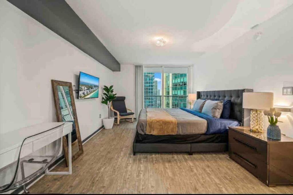 Iconic 1br Highrise Brickell-freeparking Appartement *