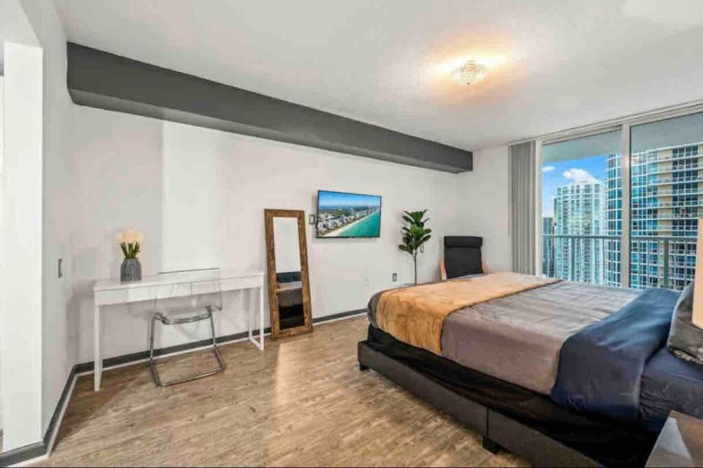 Iconic 1br Highrise Brickell-freeparking Appartement