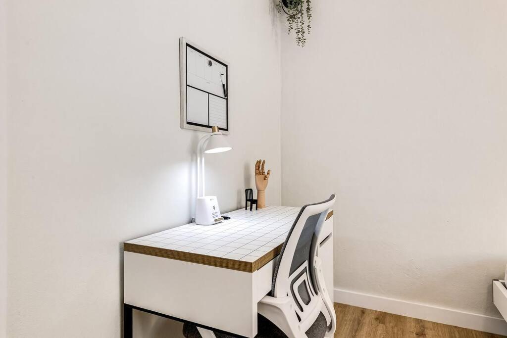 Apartment Stylish 2br Fast Wi Fi Virg2 *