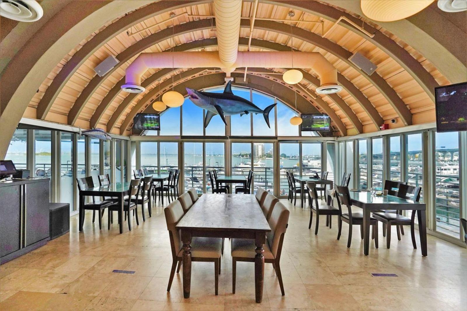 Apartment Vibes! Biscayne Bay Water And Park Views! *