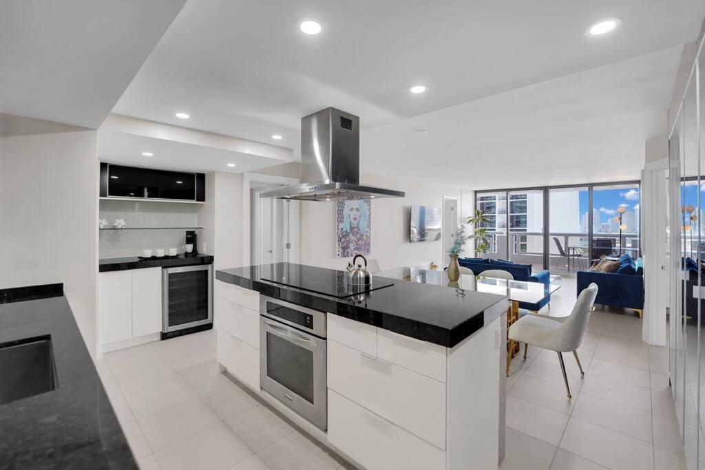 Appartement Iconic! Skyline & Water Views Miami