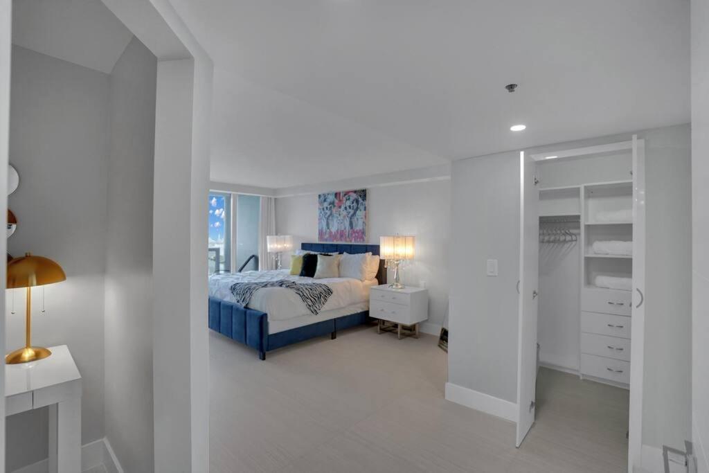 Apartment Cloud Nine! Direct Water Views Of Bay & Ocean! Miami