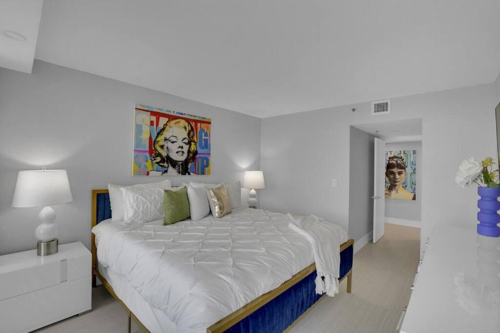 Cloud Nine! Direct Water Views Of Bay & Ocean! *