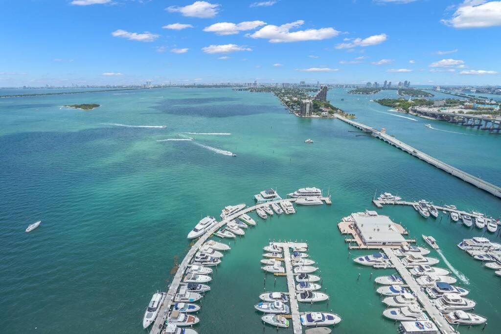 Cloud Nine! Direct Water Views Of Bay & Ocean! Apartment